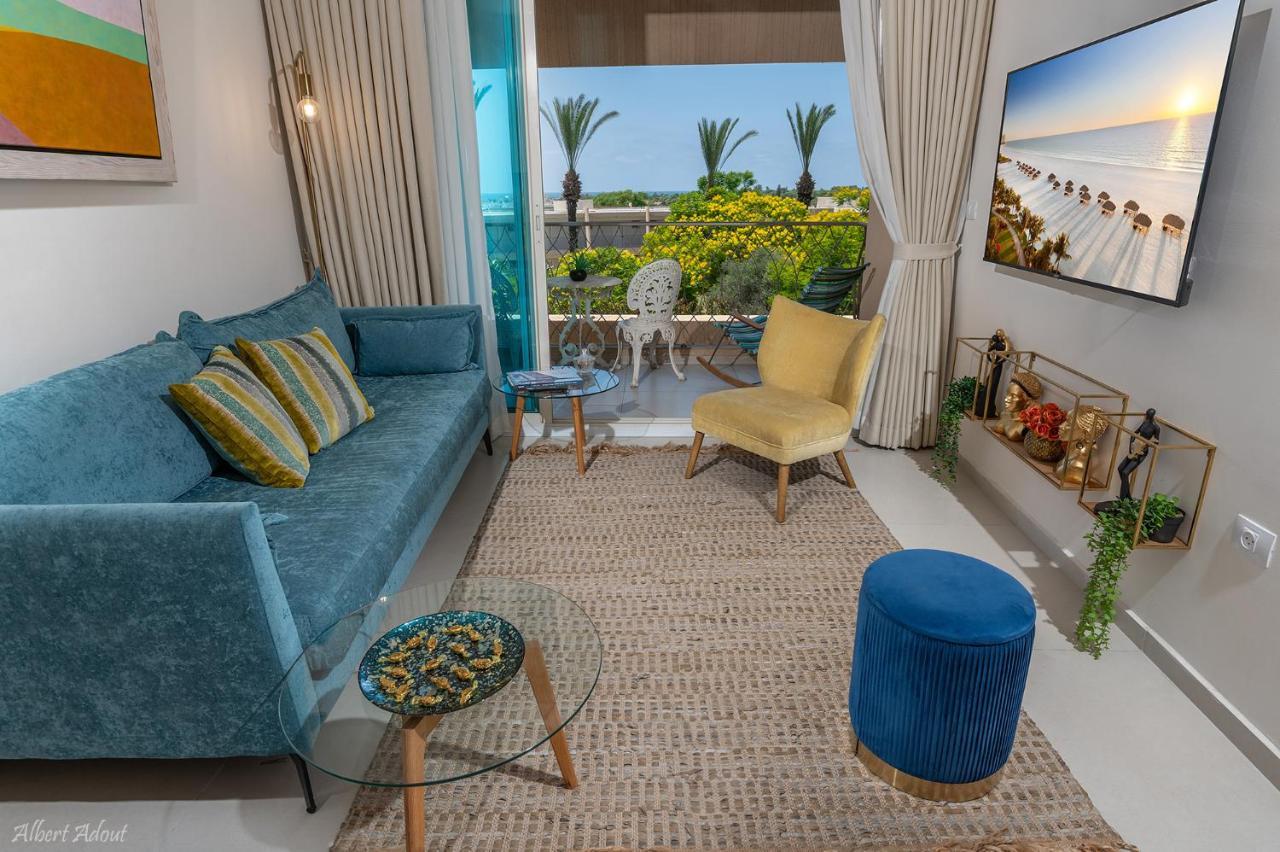 Mina'S Suites - קיסריה Exterior photo